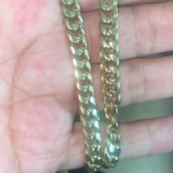 14k 22 inch Cuban Link 