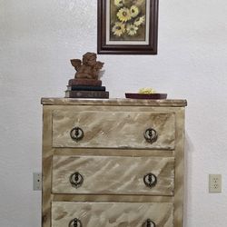 Chest Of Drawers 