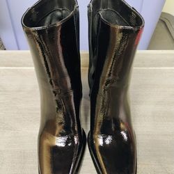 Women's Boots Size 9M