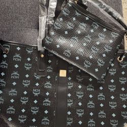 Brand New Never Used MCM liz SHOPPER With Removable Handbag