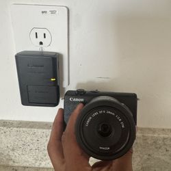 Canon m200/24mm lens