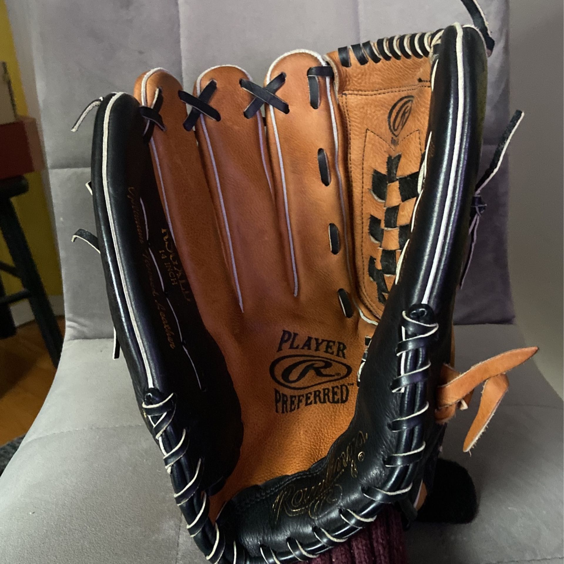 Rawlings Player Preferred 14” LHT Softball Glove