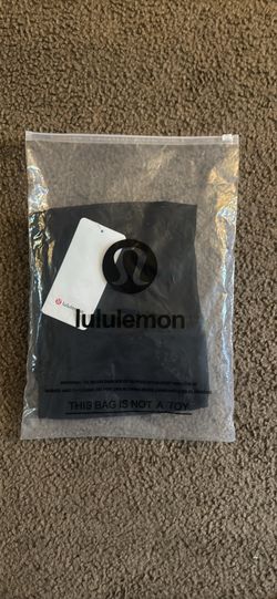 Black lulu pants size 6