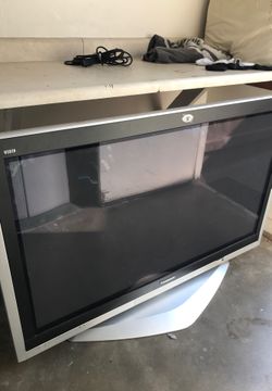 50” Panasonic. Needs repair. Otherwise great!