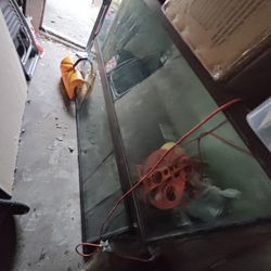 AQUARIUM FISH TANK LOT