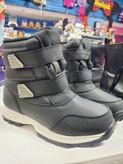 New Kids Snow Boots Size 3