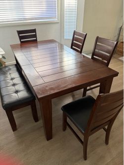 Dinning table 6 person