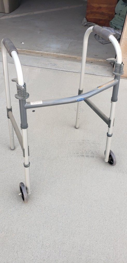 Aluminum Folding Walkers 
