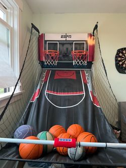 Pop-a-shot hoops basketball game