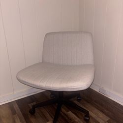 Desk chair
