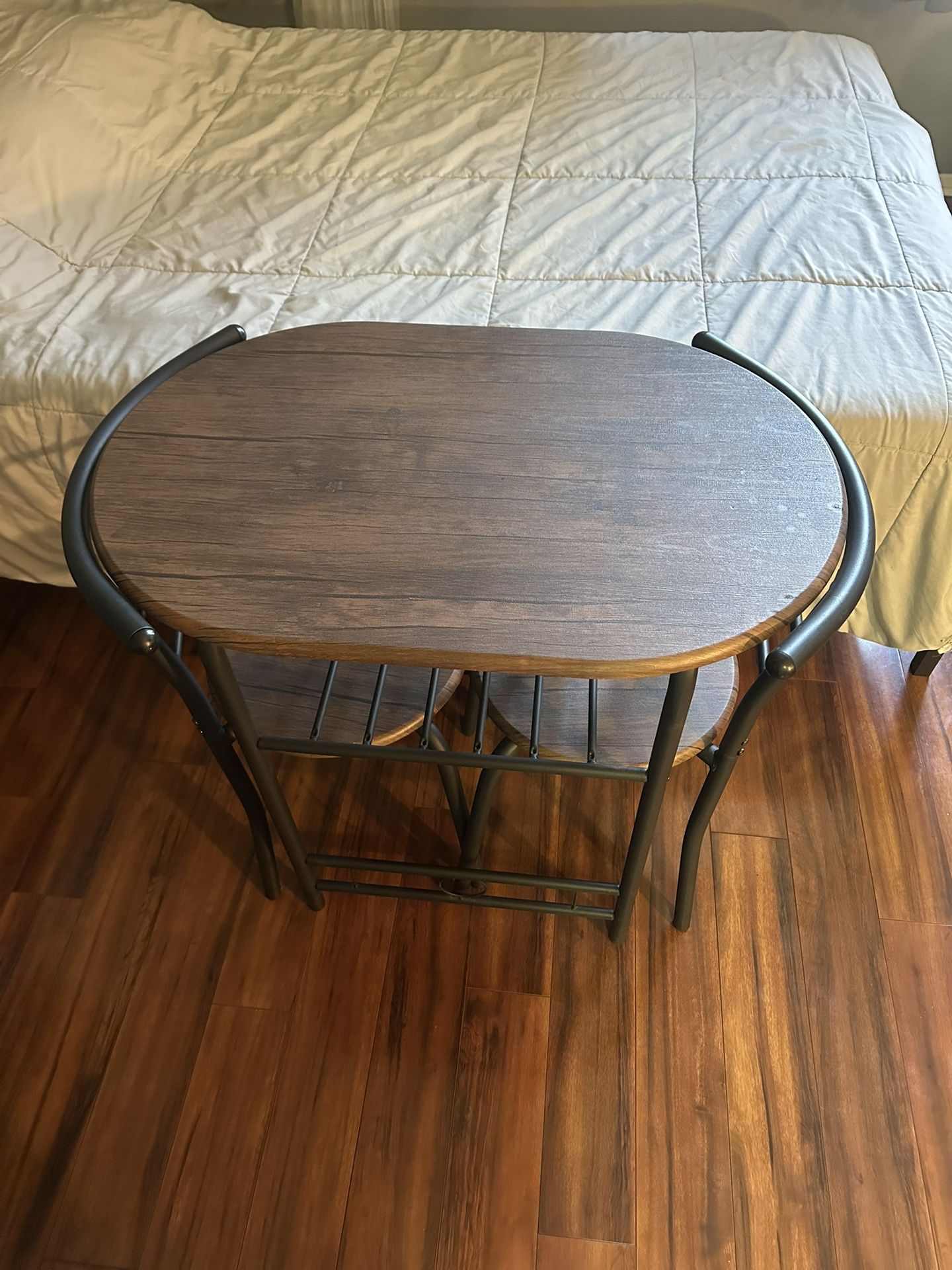 Small Table With Chairs 
