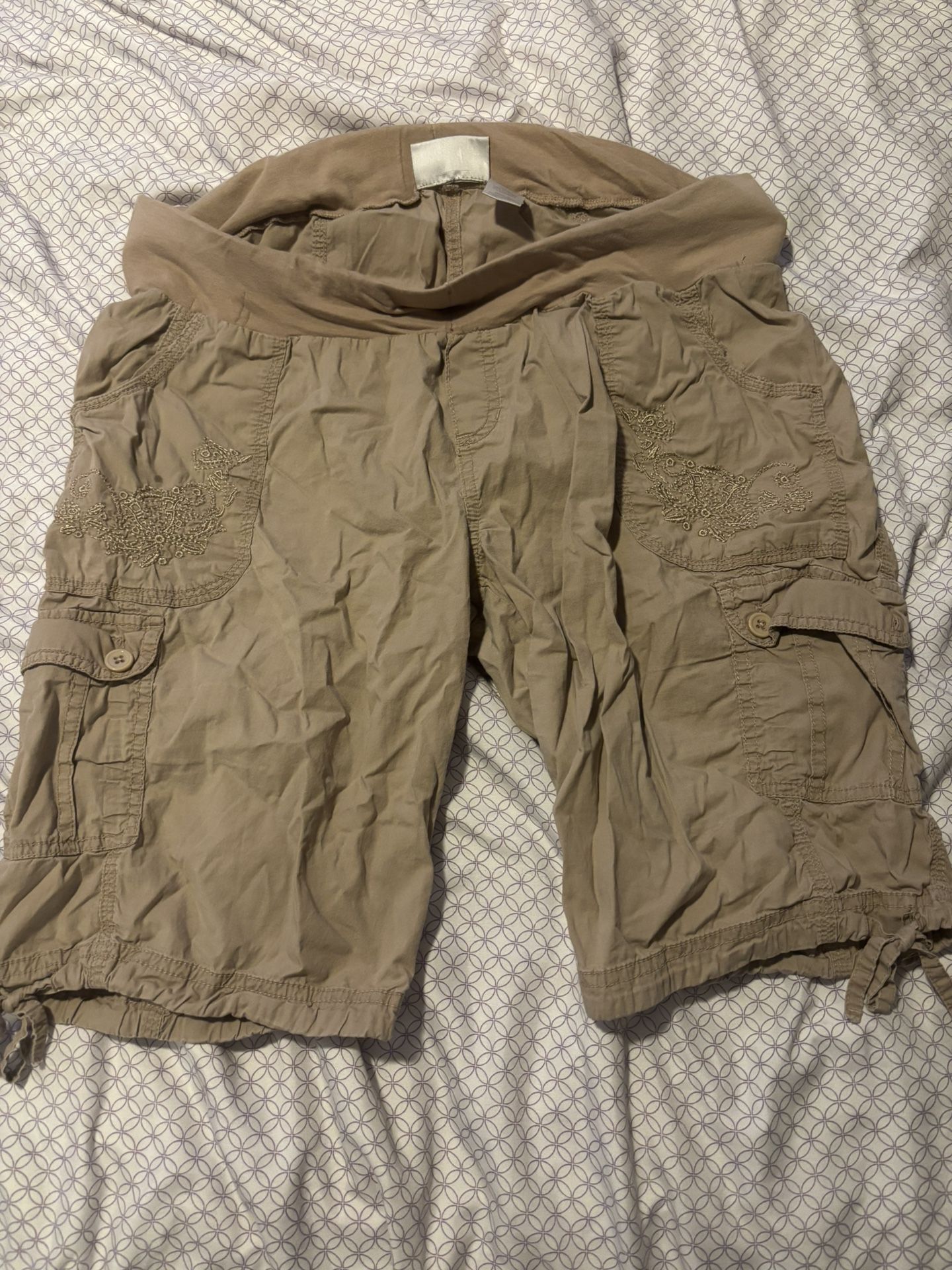 Size Large Maternity Shorts