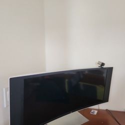 HP Ultrawide 34 in Curved Monitor