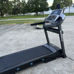 Treadmill Nordictrack C 1270 Pro for Sale in Apopka FL OfferUp