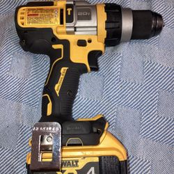 Dewault Drill With Battery