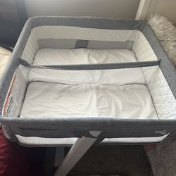 Twin bassinet