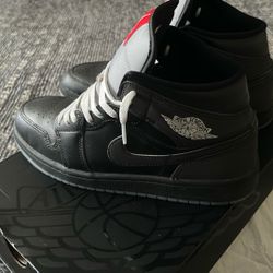 Air Jordan 1 MID SE ,Black Size 10 Men’s 