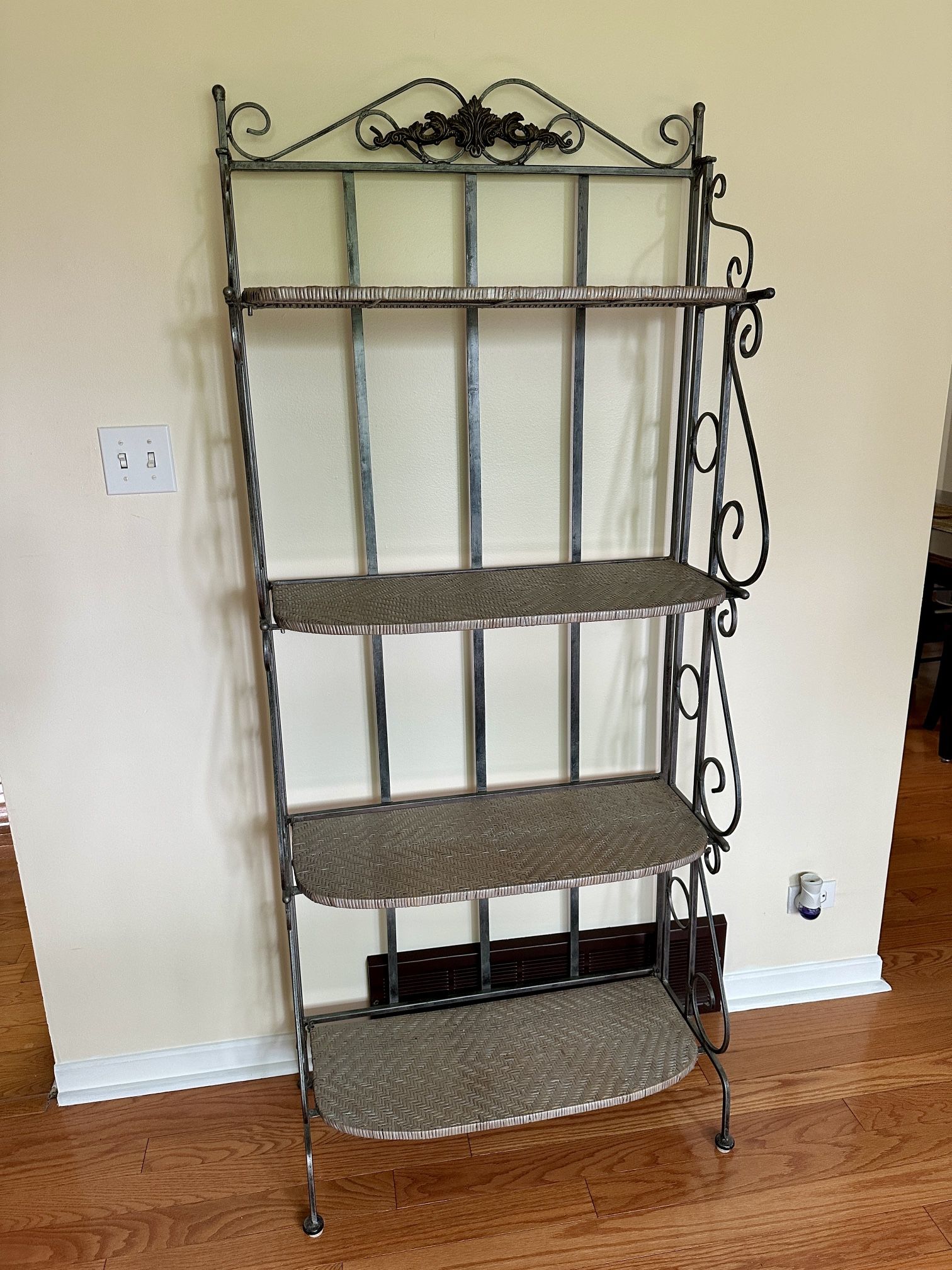 Foldable Silver Shelf