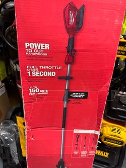 Milwaukee FUEL Cordless Pole Saw