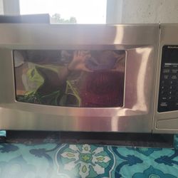 KitchenAid Microwave Good Condition 
