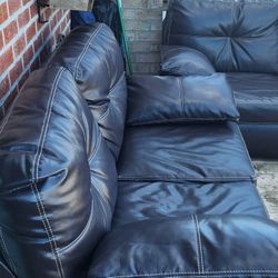 Leather Couch And Loveseat - Click Pics To Enlarge