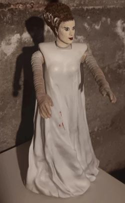 This is a 12" vinyl model of the Bride of Frankenstein.