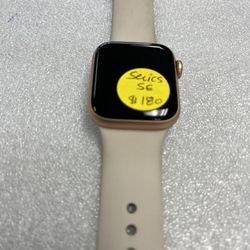 Apple Watch SE 40mm Good Condition Unlocked 