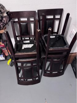 Dining Room Chairs (4)