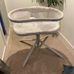 Halo BassiNest swivel sleeper