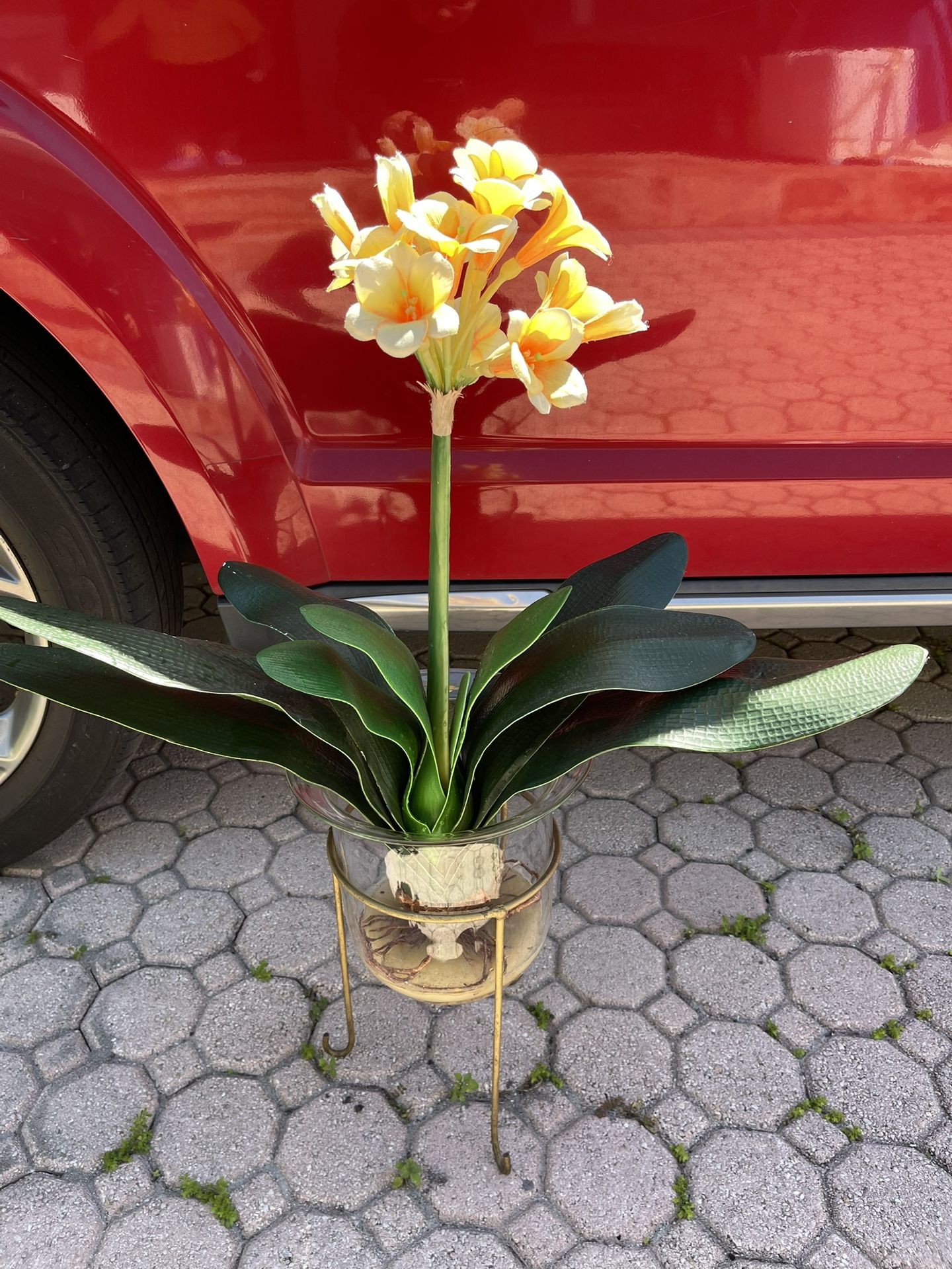 Artficial Flower In Vase Good Condition $30 Firm On Price