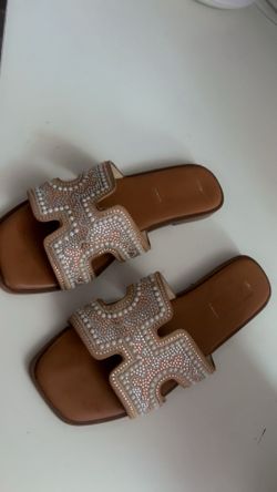 Sandals women 6.5 🤍