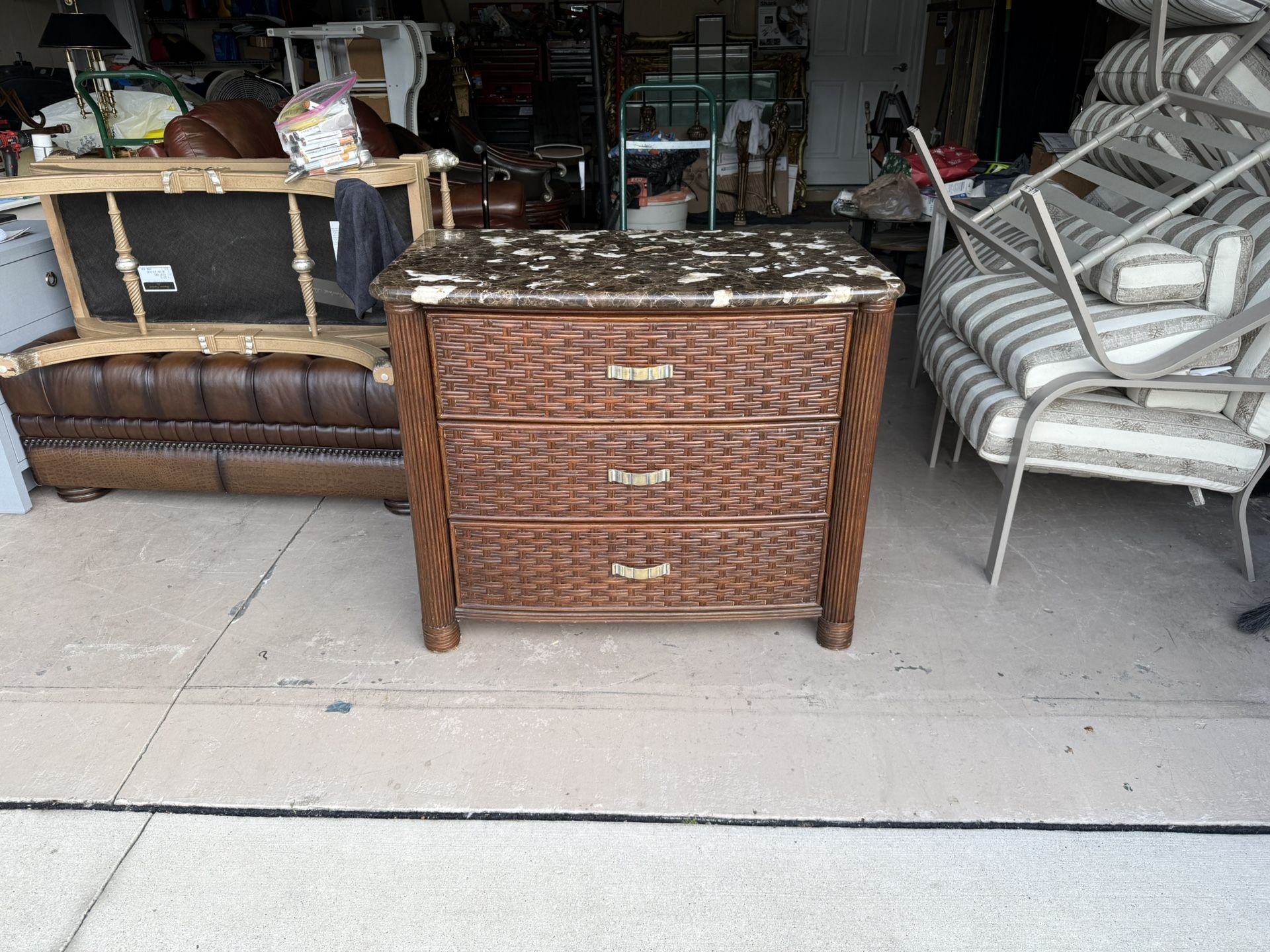Tommy Bahama style dresser, chest of 3 drawers excellent condition