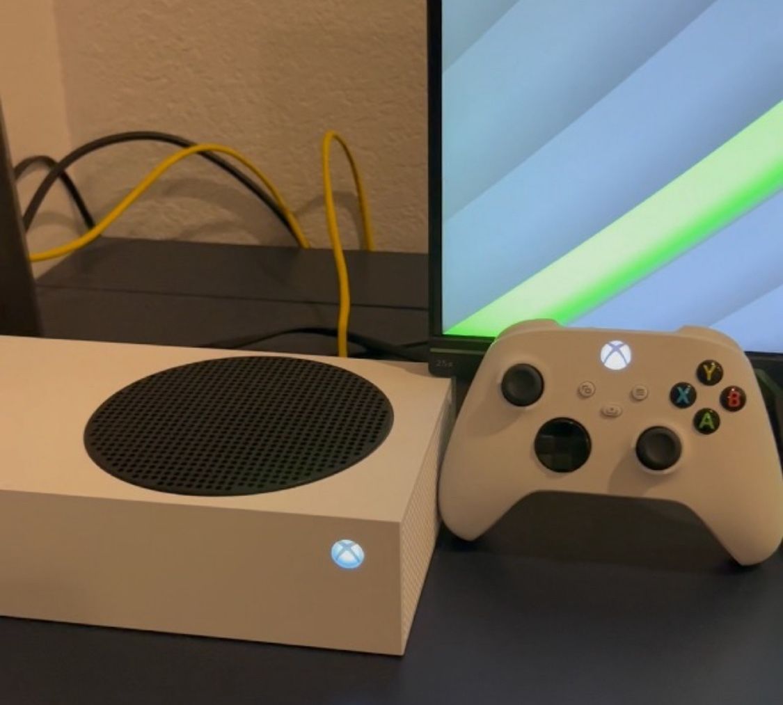 Xbox S Series White With Controller