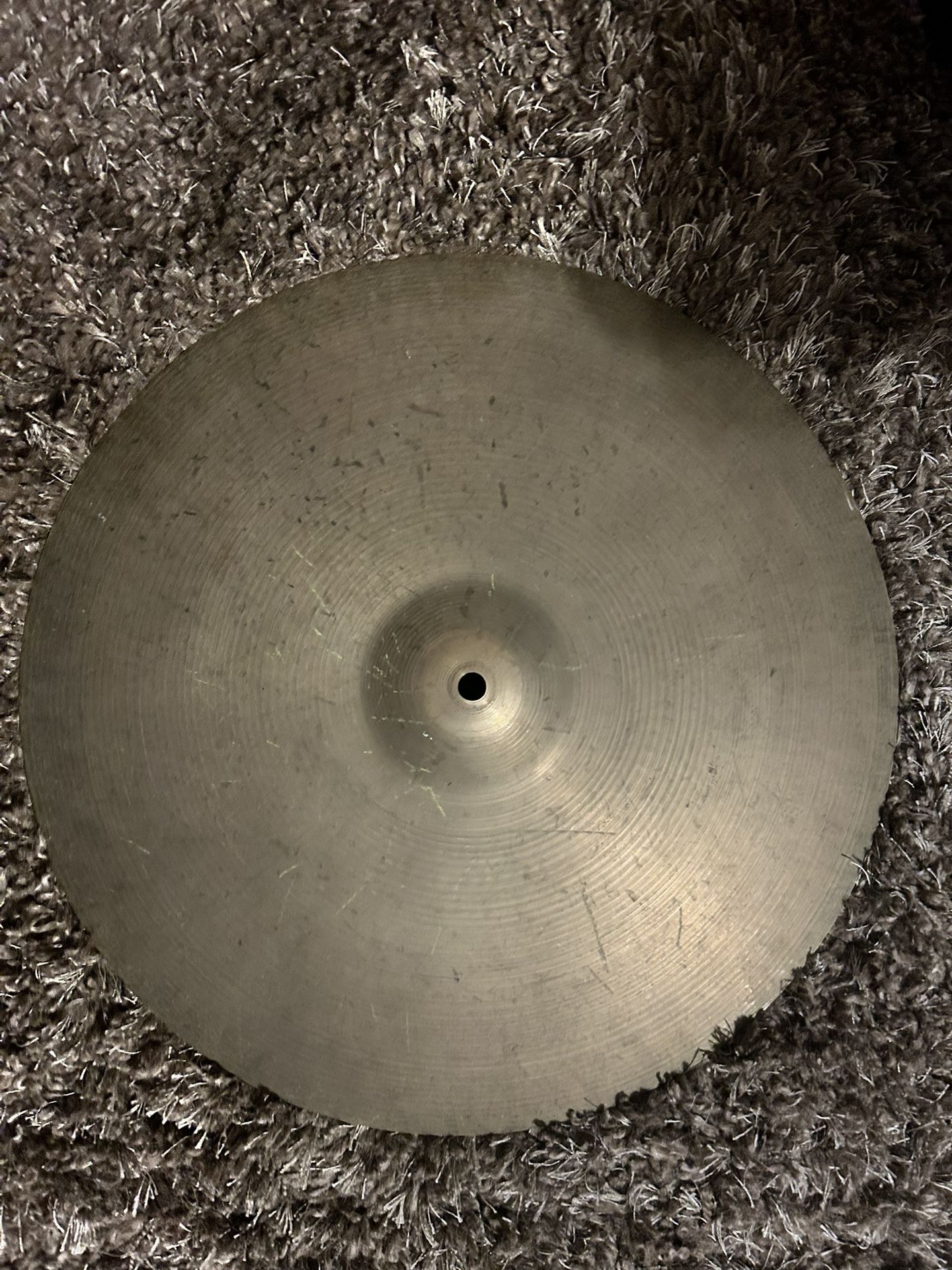 17” Zildjian Avedis Medium Thin Crash Cymbals