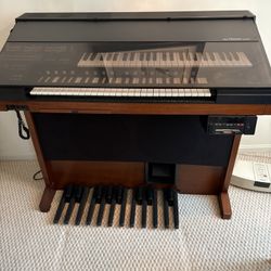 Yamaha Electrone HS-BT Organ
