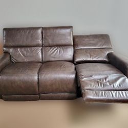 Beautiful LIKE NEW Brown Leather Couch Sofa with Dual Power Electrical Recliners