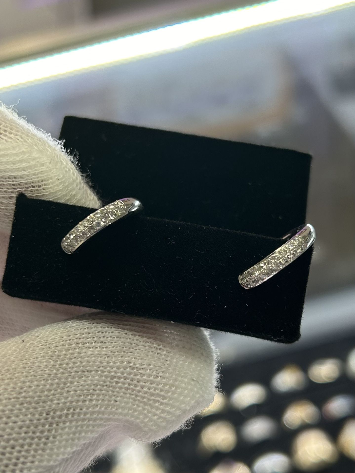 14kt White Gold Diamond Hoop Earrings