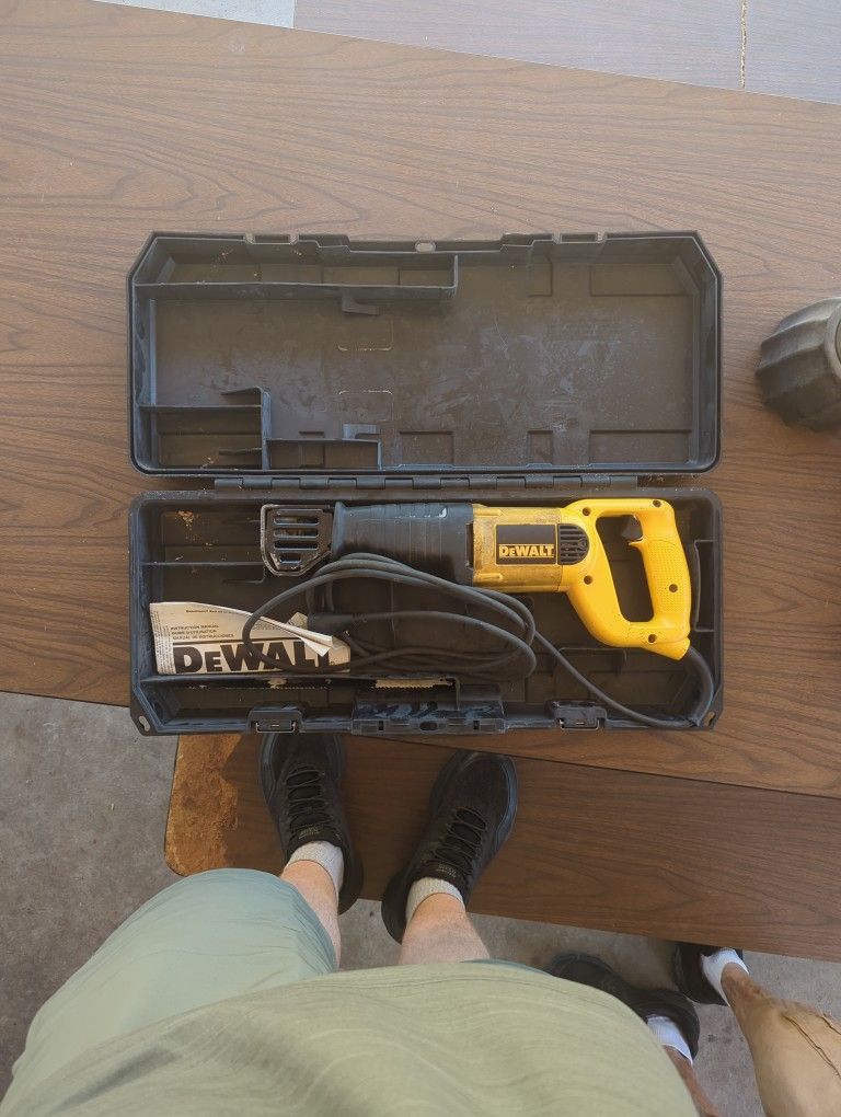 Dewalt Reciprocating Saw