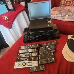 3 Blu-ray Players And 2 Portable DVD Players