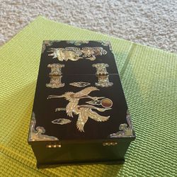 Vintage Mother Of Pearl Jewelry Box With Mirror 