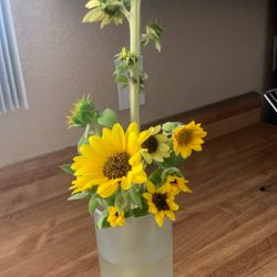 Fresh Sunflower Arrangement