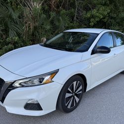 2020 NISSAN ALTIMA 2.5L SR *ONLY 94K MILES* WARRANTY* FINANCE* TRADES*  *ONLY 94,000 MILES  WARRANTY INCLUDED  LOADED WITH OPTIONS  BANK FINANCING AVA