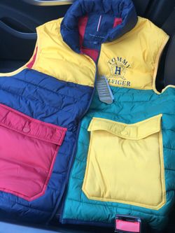 Vest size large Tommy Hilfiger