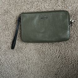 COACH Olive/Beige Double Zip Corner Wristlet-Large