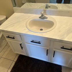 Epoxy resin and Painting on cabinets 