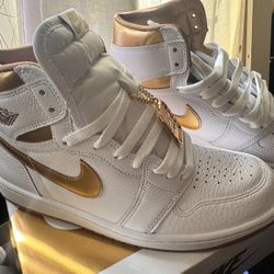 1985 Air Jordan Woman White And Gold