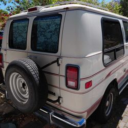 Dodge Ram Van