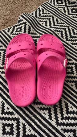 Women’s Pink Crocs