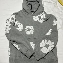 Gray denim tear size M