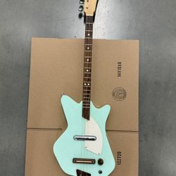 Loog Electric Guitar